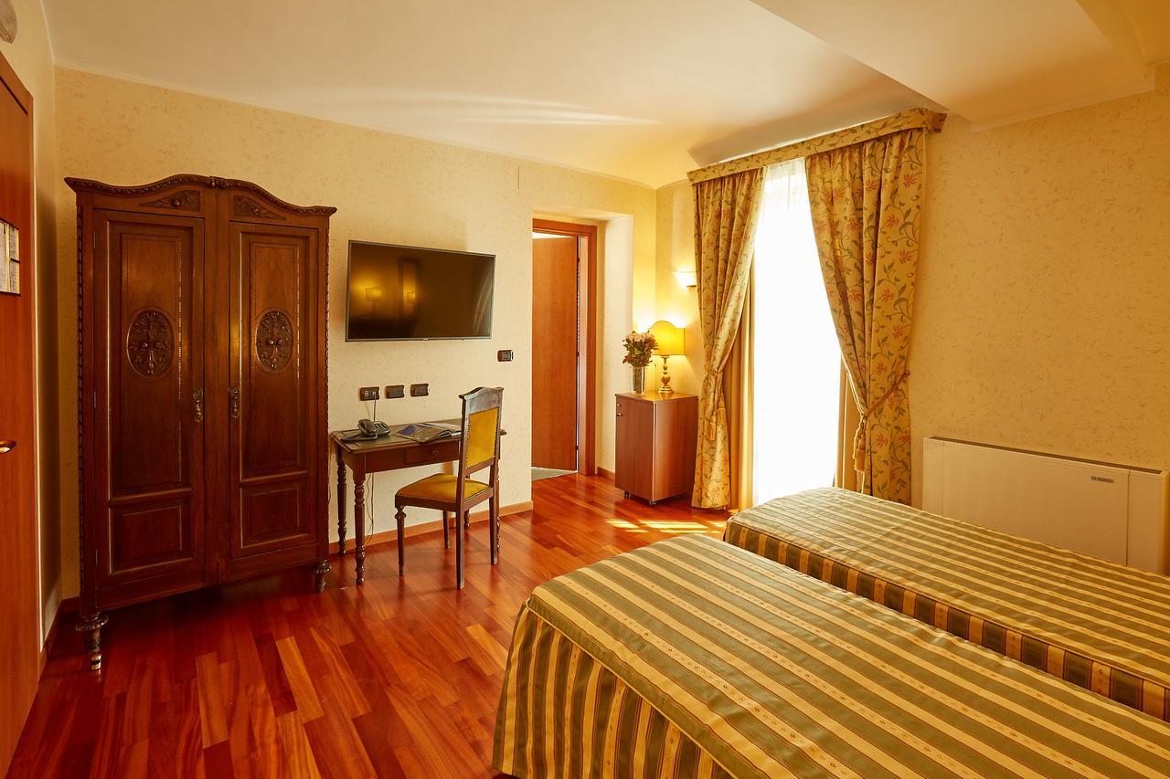 Liberty Hotel Torino Esterno foto